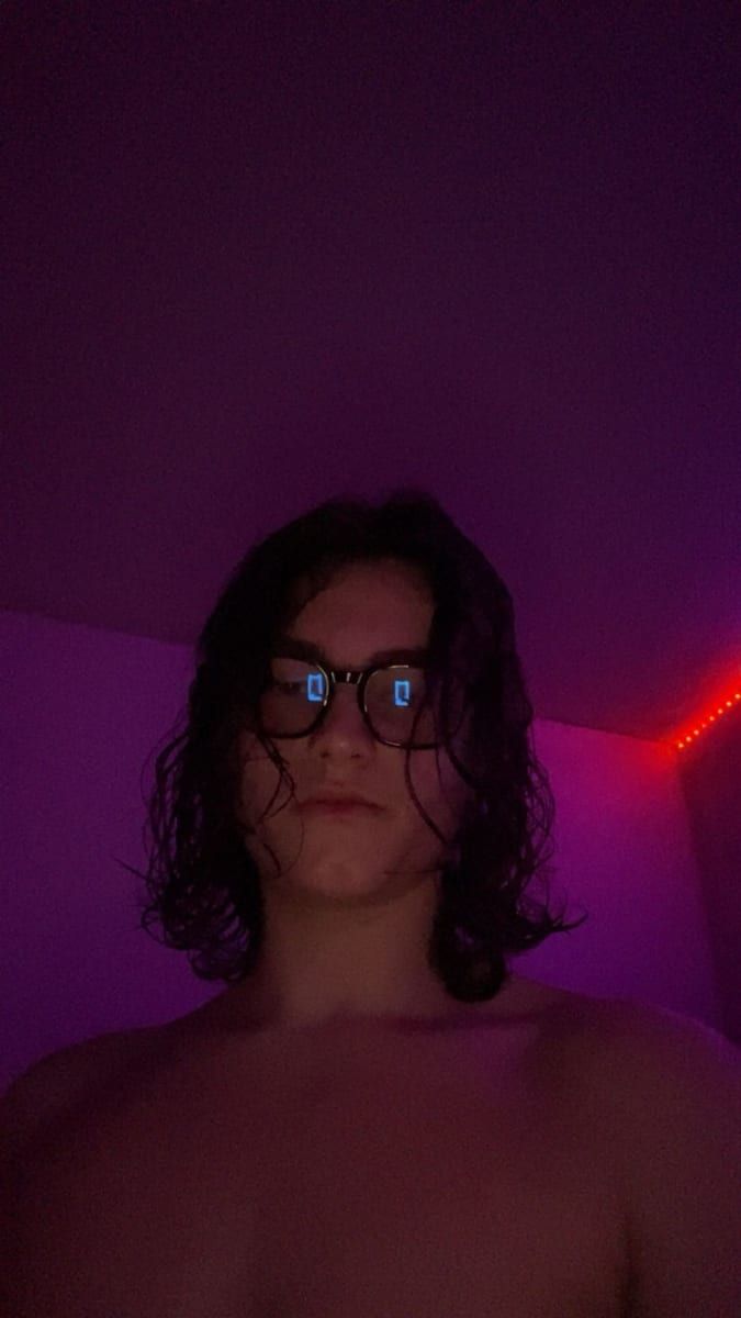 Profil von Seny